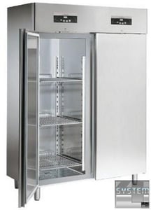 Холодильный шкаф SAGI Class CD150NN