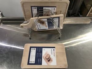 Доска для хлеба деревянная  Hendi 505106, фото №3, интернет-магазин пищевого оборудования Систем4