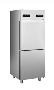 Холодильный шкаф SAGI FD70LB