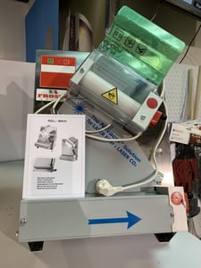 Тісторозкатка для піци FROSTY RM32A, фото №2, інтернет-магазин харчового обладнання Систем4
