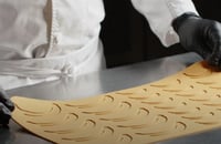 Силіконова форма для декору Банан Silikomart BANANA, фото №10, інтернет-магазин харчового обладнання Систем4